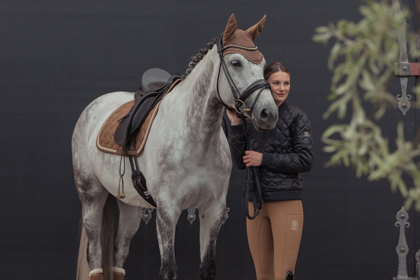 Tapis Cotton Glitter, almond - Eskadron heritage 2024/2025