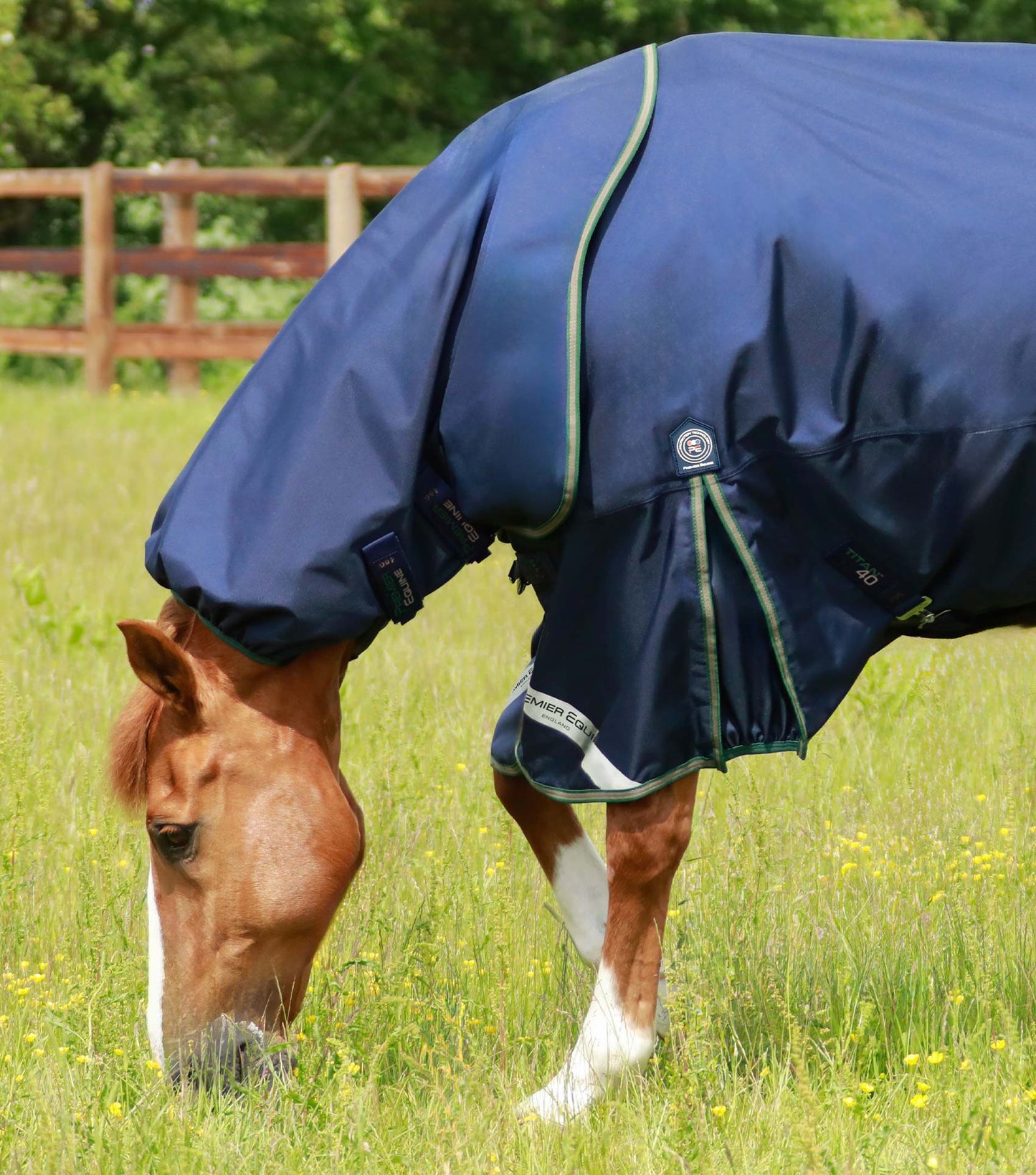 Couverture imperméable, Titan 40gr cou-amovible (en stock) - Premier Equine