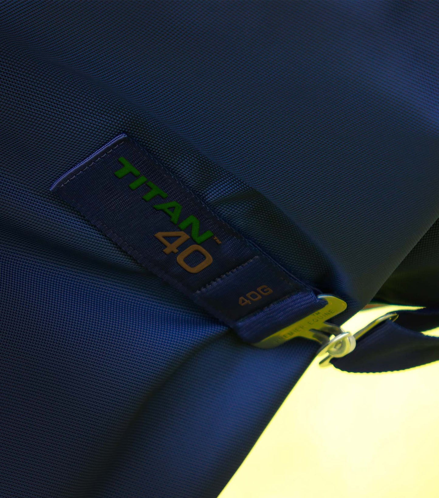 Couverture imperméable, Titan 40gr cou-amovible (en stock) - Premier Equine