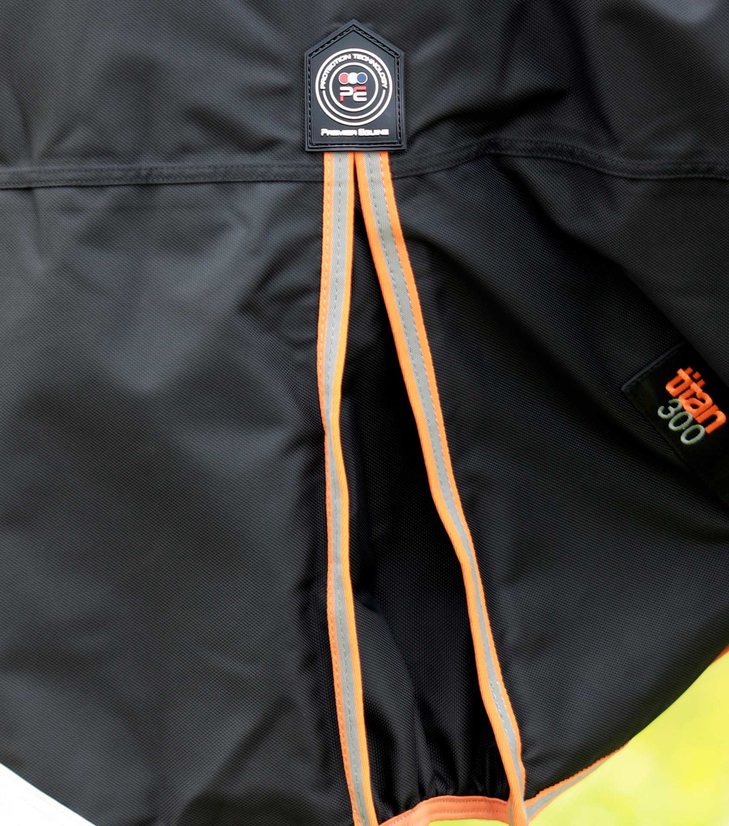Couverture imperméable, Titan 300gr cou-amovible - Premier Equine