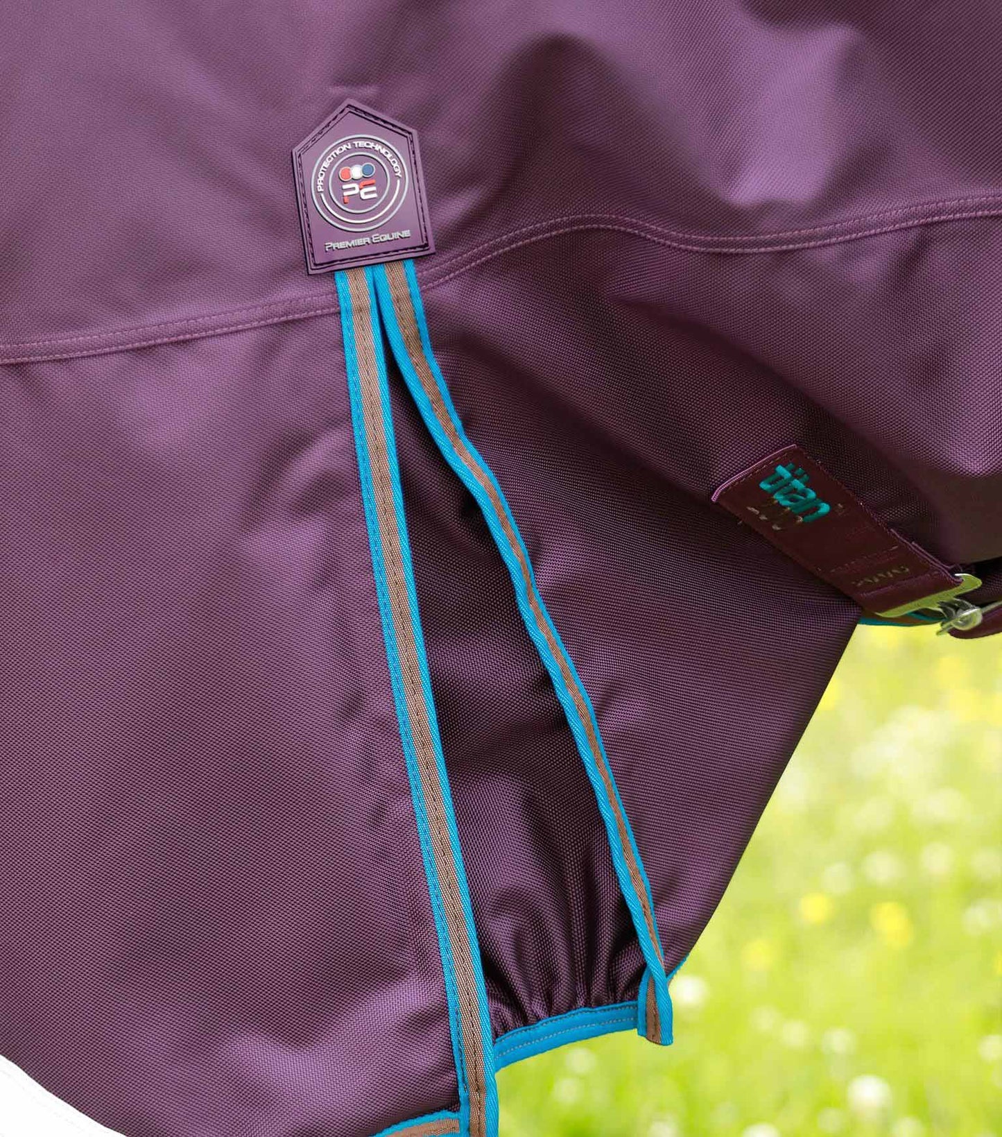Waterproof rug, Titan 200gr Purple, detachable neck - Premier Equine