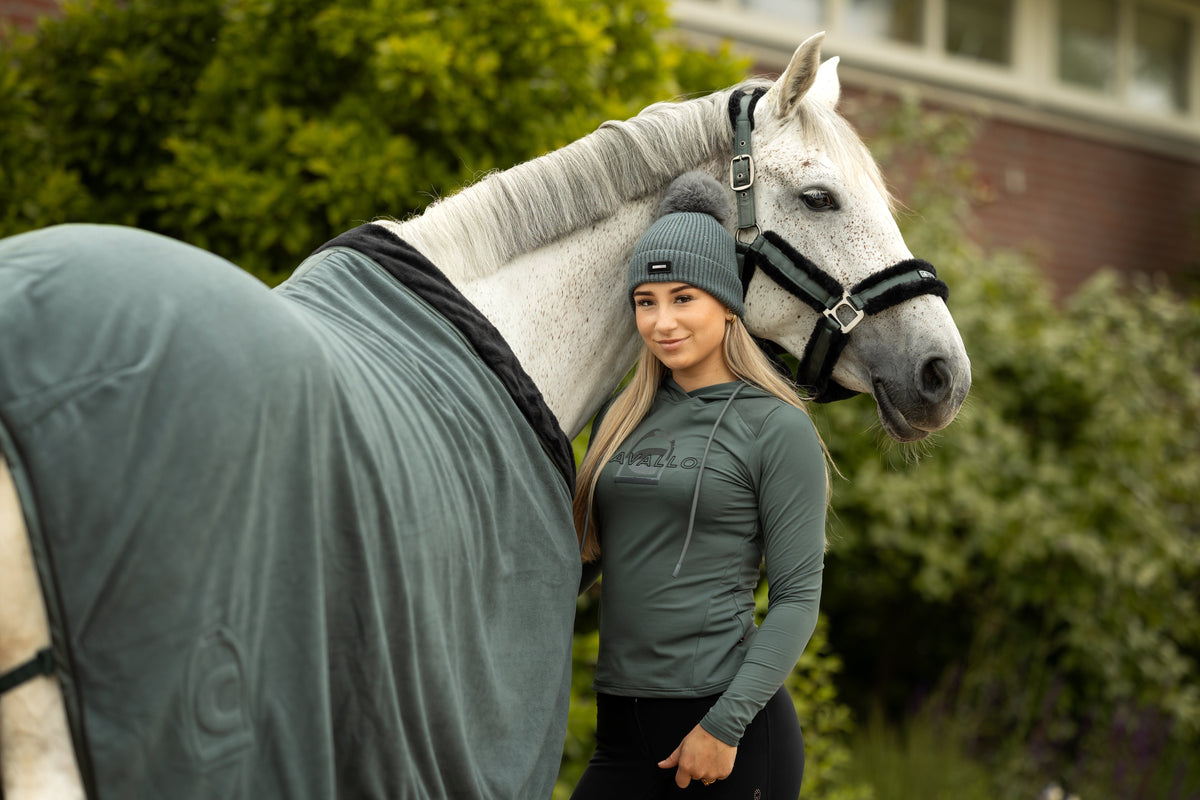 Cavallo bonnet à pompon Cavalmea Silver pine