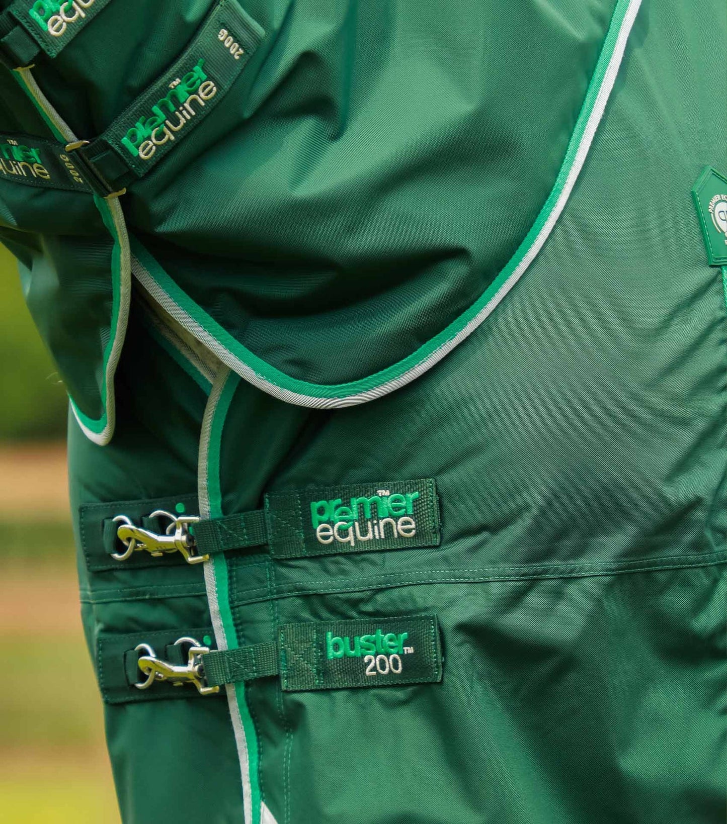 Couverture imperméable, Buster 200gr cou-amovible - Premier Equine