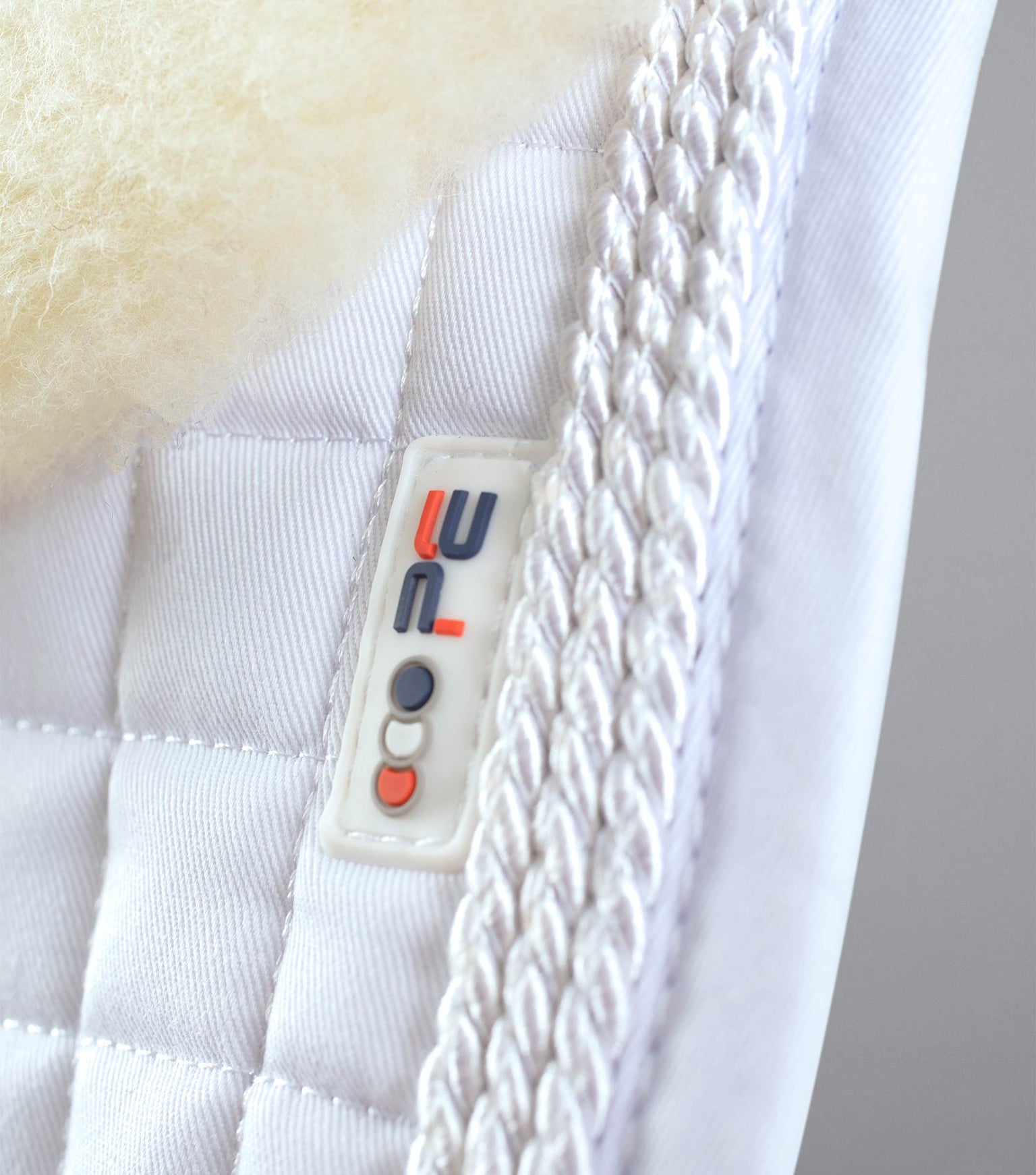 Tapis Close contact en laine mérinos  - Premier Equine