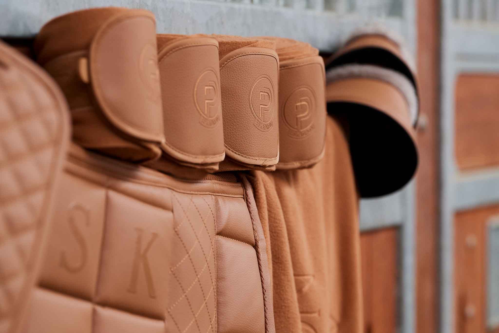 Tapis de selle Big Square, Cognac - Eskadron Platinum