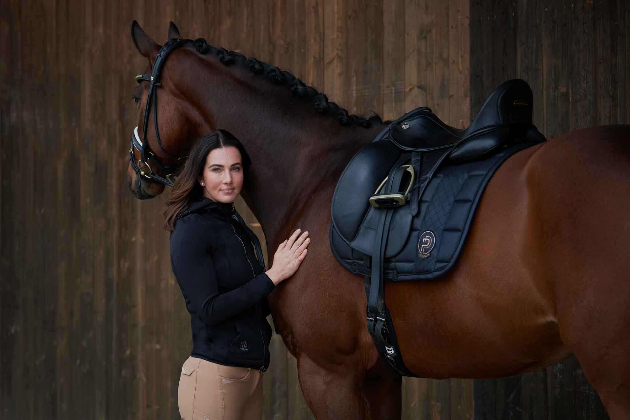 Tapis de selle Big Square, Black - Eskadron Platinum