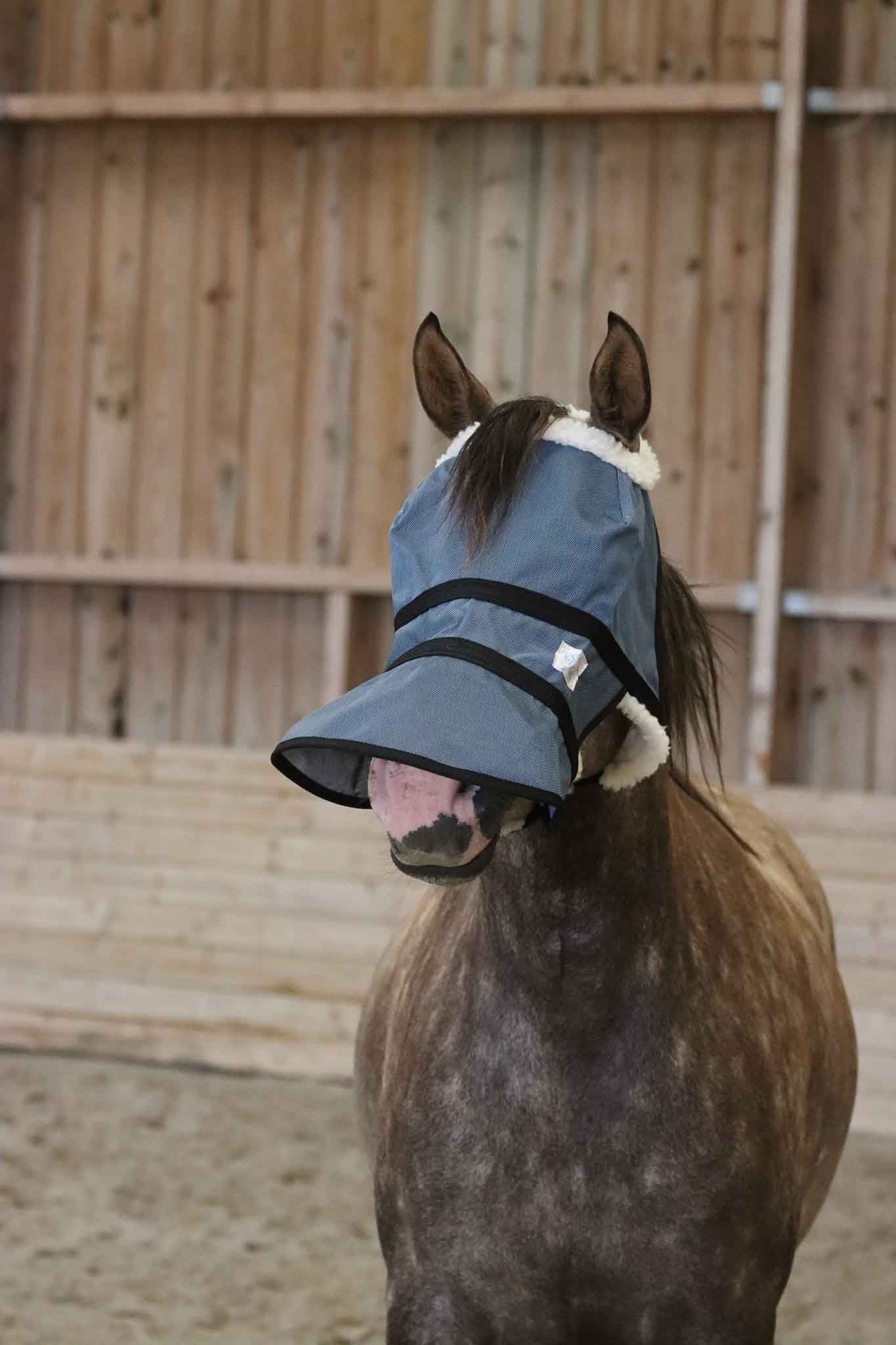 Masque intégral sans oreilles avec moumoute, 90% Anti-UV - Nag Horse Ranch