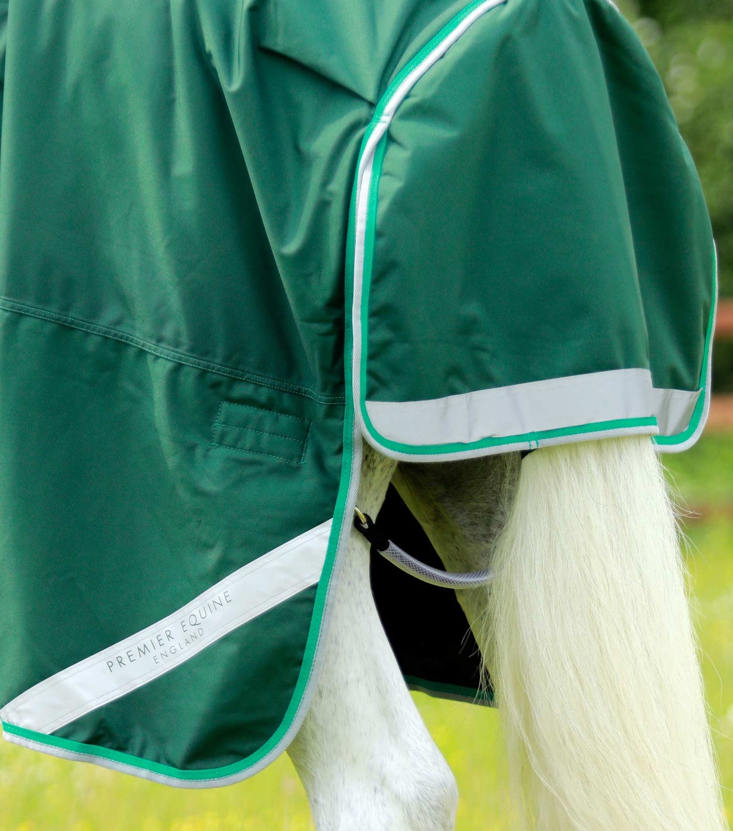 Couverture imperméable, Buster 200gr cou-amovible - Premier Equine