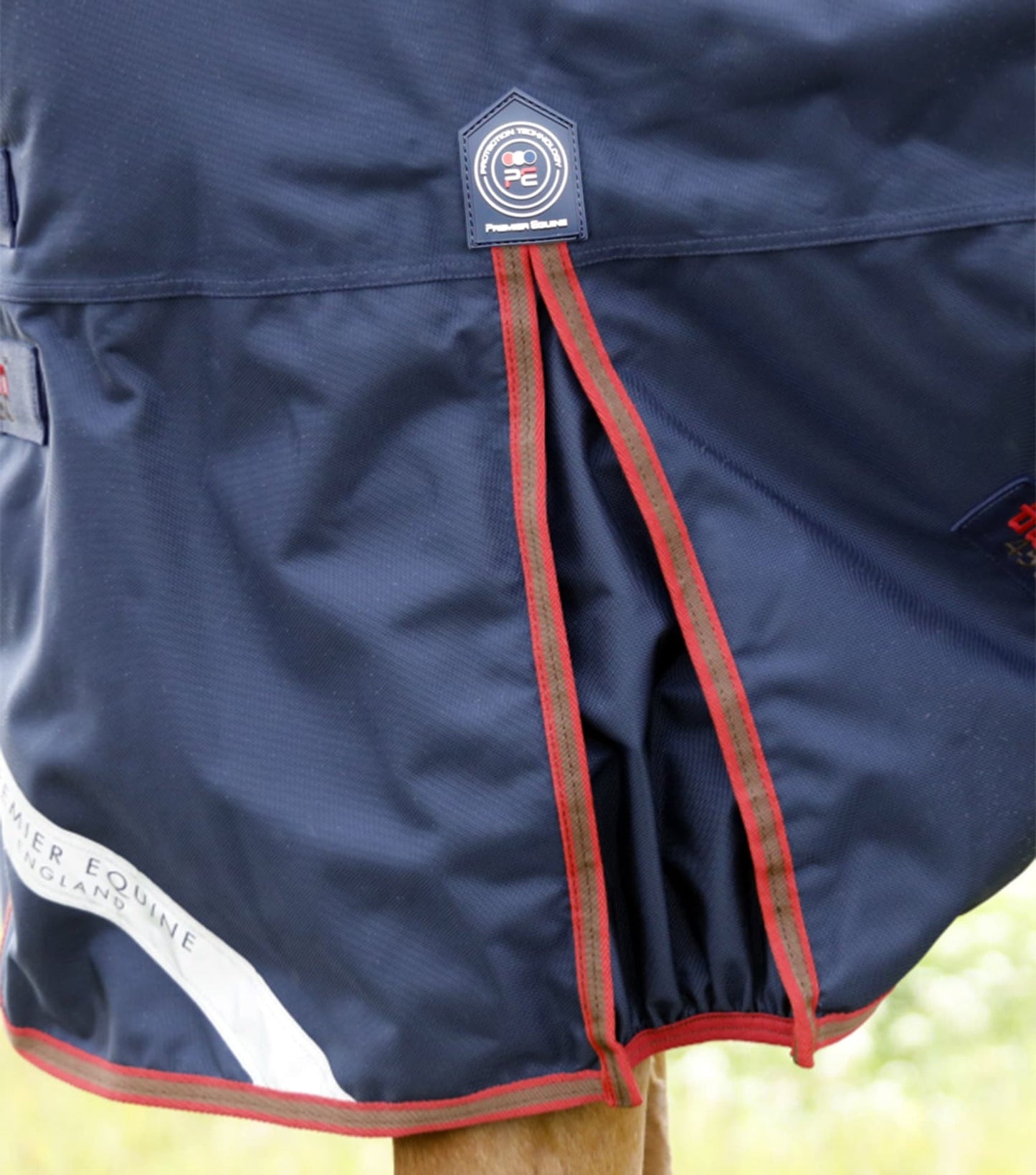 Couverture imperméable, Titan 450gr cou-amovible - Premier Equine