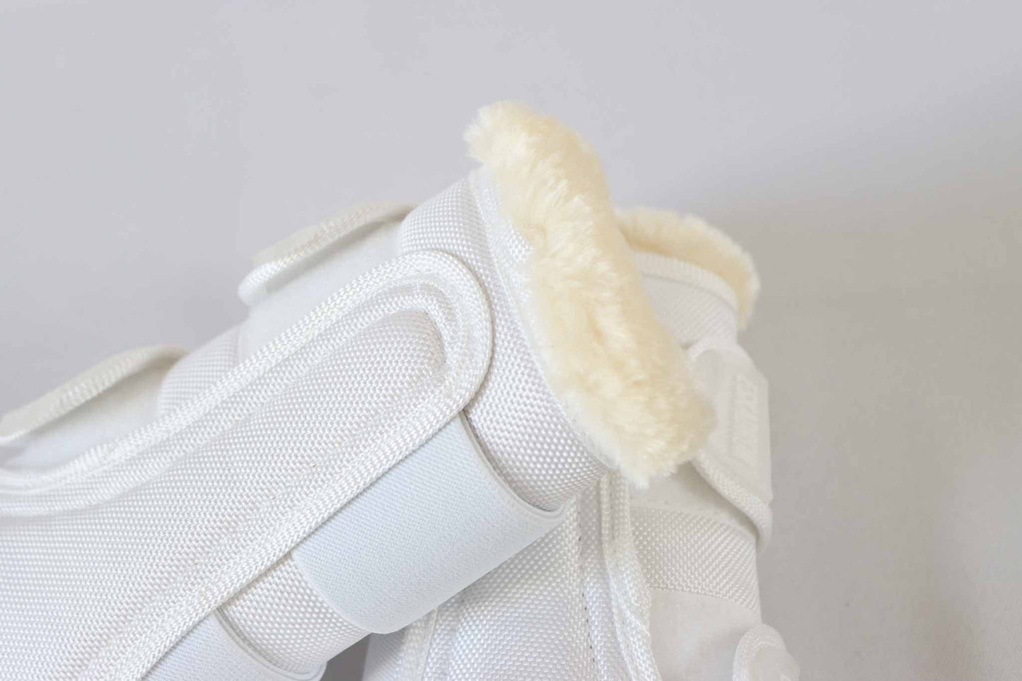 White Fauxfur Soft Leg Warmers - Eskadron