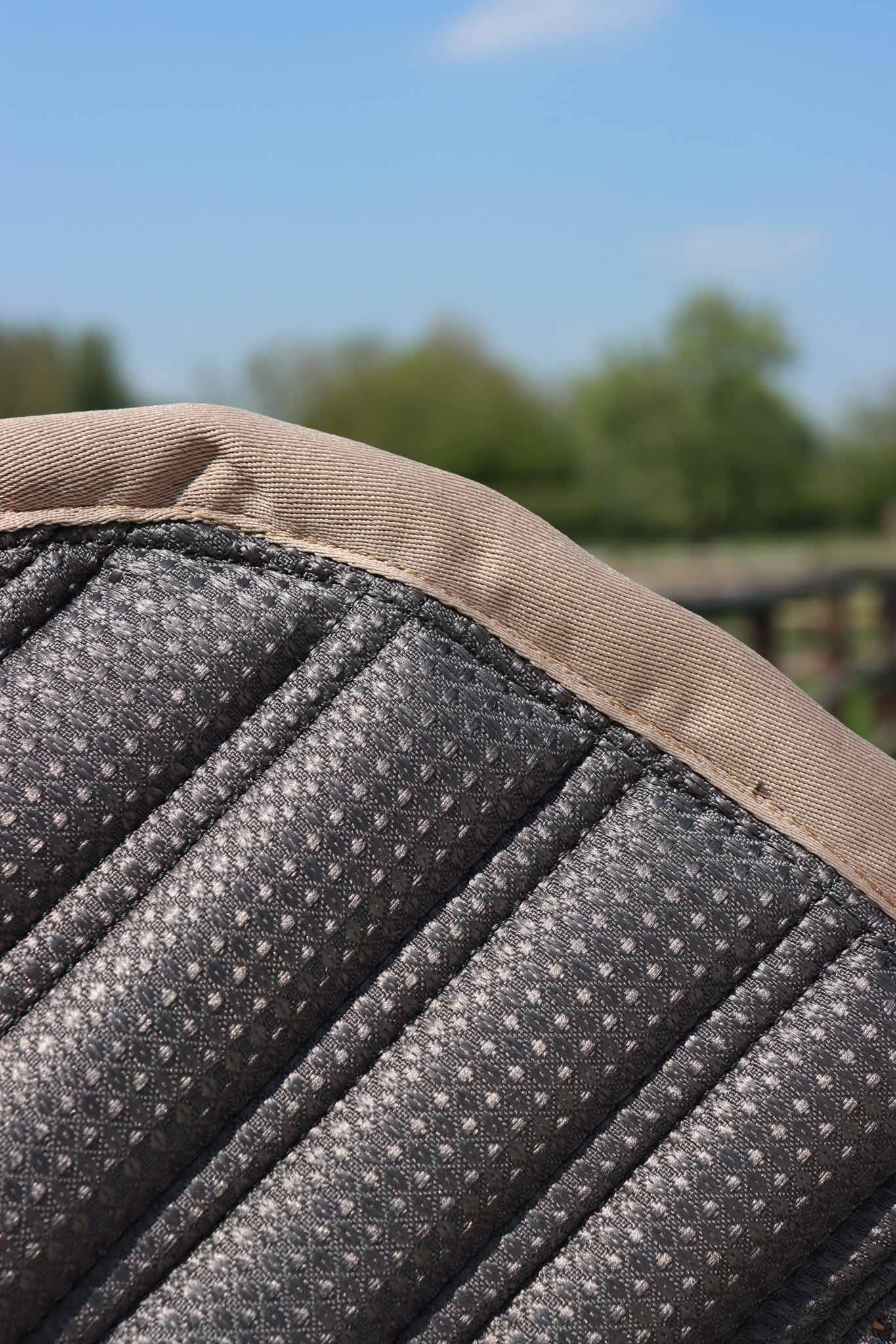 Tapis de Dressage Slim Marine/Blanc/Tan - Silver Crown