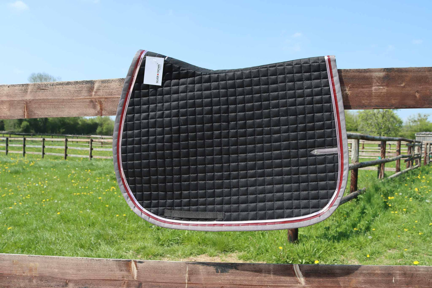 Slim US Saddle Pad Black/Rose Gold/Garnet/Grey - Silver Crown